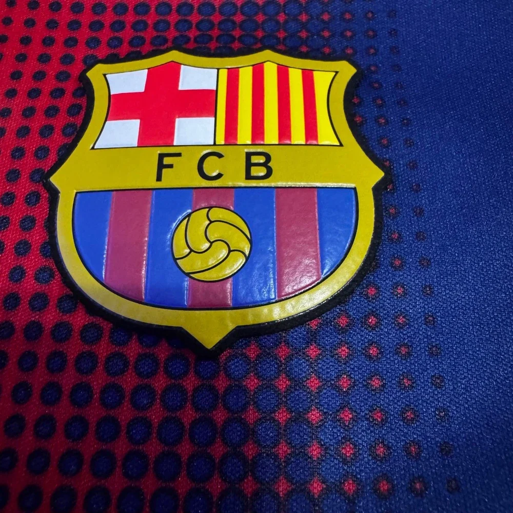 Kids FC Barcelona Messi 10 Soccer Jersey Blue Red Qatar Foundation Size L